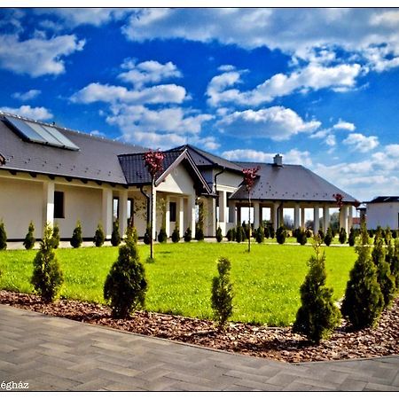 Bocskai Domb Vendeghaz Hotel Nagykallo Exterior foto